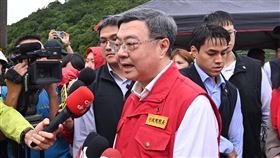 行政院長卓榮泰今(12)日視察蘇澳溪分洪工程。（圖／行政院提供）