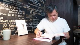 陳重銘發文提及學生謊稱家人心臟裝支架需要借款40萬元。（圖／翻攝自陳重銘臉書）