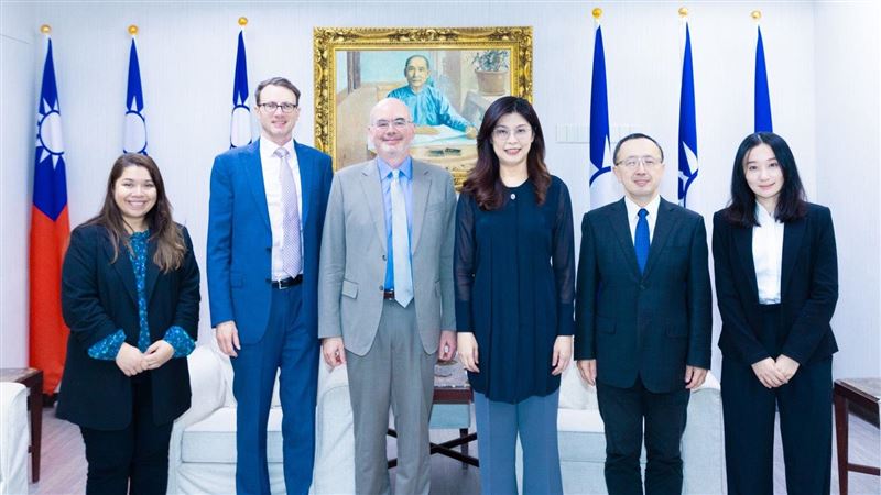 AIT谷立言見鄭麗文　藍營：現場氣氛融洽