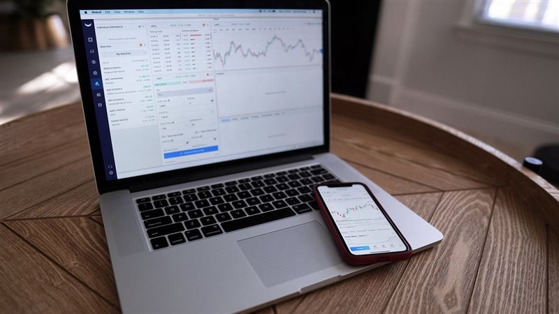 聯準會決策重心轉移，加之美國財政部長貝森特呼籲降息、企業第三季財報優於預期都使甜蜜點顯現。（示意圖／PIXABAY）