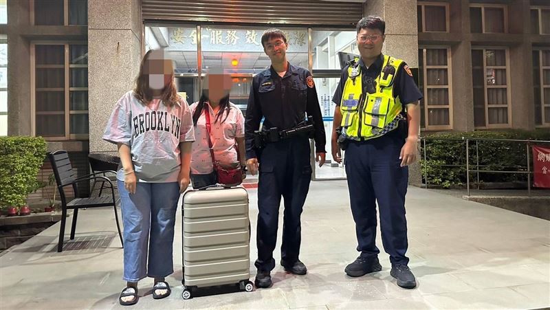 乘客行李沒拿運將跑了!烏日警神助攻追回
