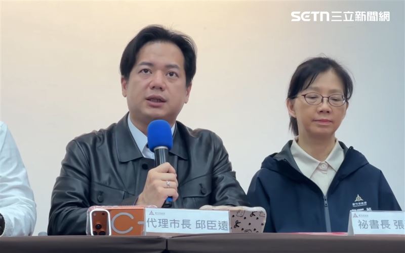 新竹市代理市長邱臣遠駁斥不實訊息。（圖／記者羅欣怡攝影）