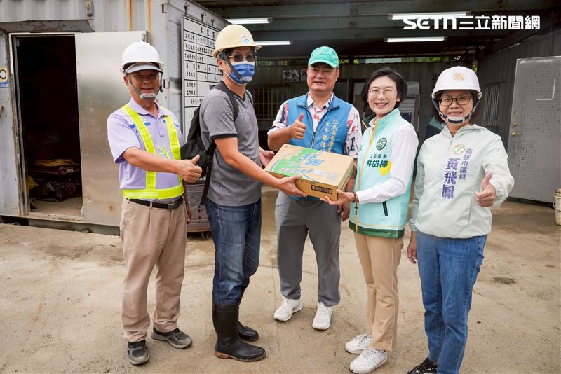 林岱樺表示因颱風心繫高雄，有視察行程，由幕僚團隊代為前往登記參選。（圖／翻攝畫面）