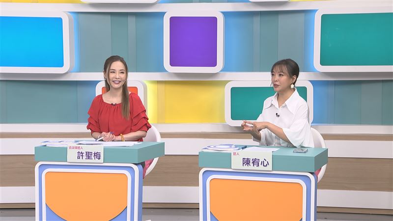 陳宥心（右）細數為了求子曾試過的偏方。（圖／和展影視提供）