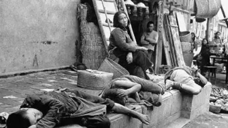 鬧饑荒時魚蝦滿河，為何百姓不去抓魚蝦？