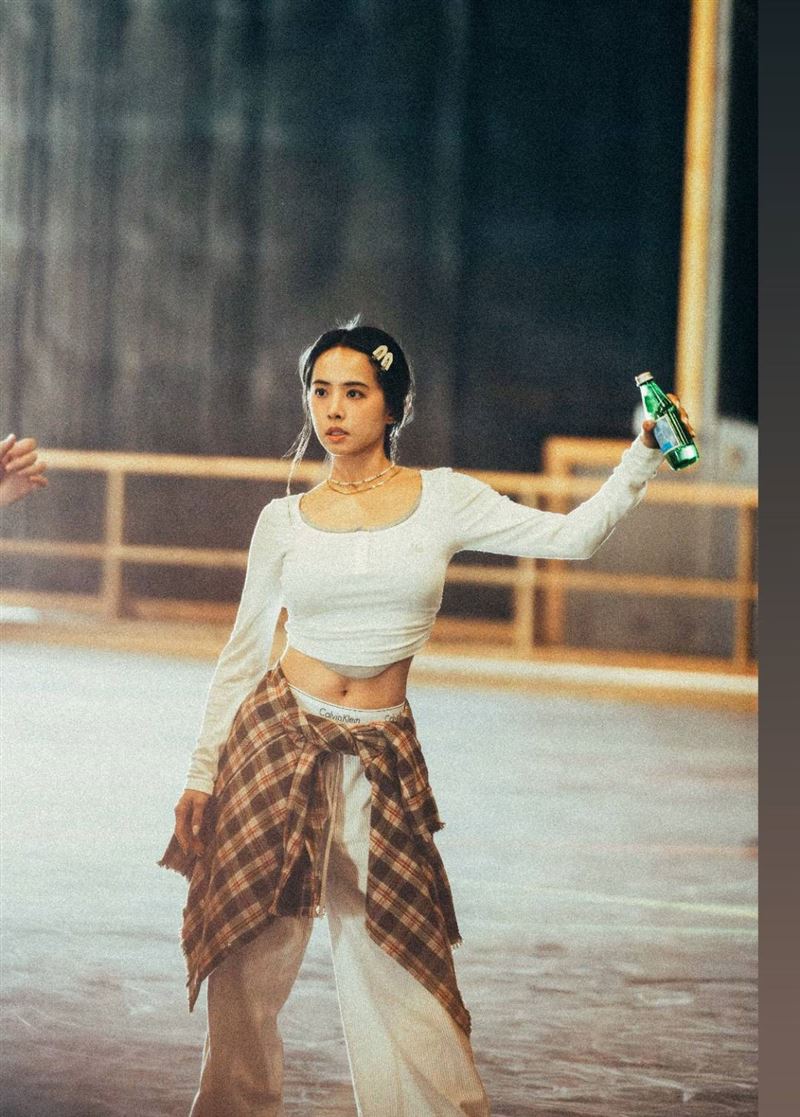 蔡依林露出小蠻腰彩排舞蹈動作。（圖／翻攝自IG）