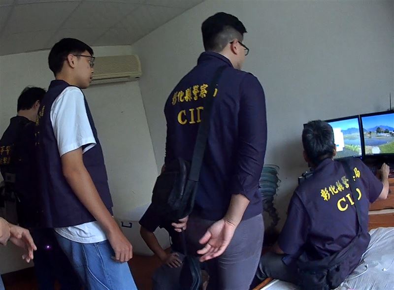 王姓、黃姓嫌犯男扮女裝詐騙，各被判刑7年。(圖／翻攝畫面)