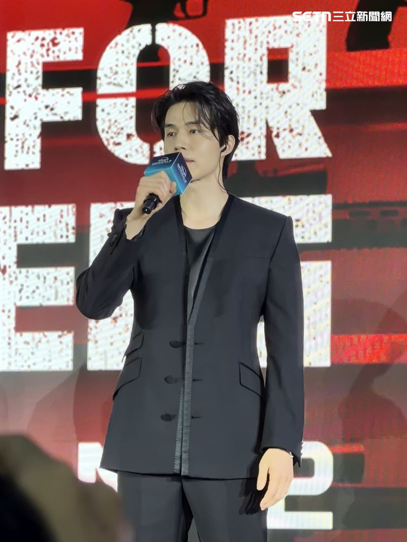 李棟旭笑說沒想到這部劇會這麼受歡迎。（圖／記者王培驊攝影）