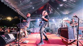 臺灣硬派金屬傳奇樂團「固定客」新歌不止「邪」還很「諧」（業配勿用）