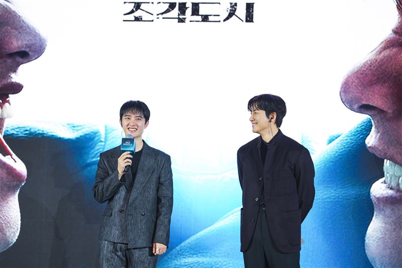 池昌旭、都敬秀首度合體飆戲。（圖／Disney+提供）