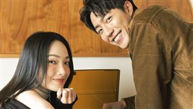 台南出生藝人林映唯（小美）與蔡凡熙替台南在地飯店代言。（圖／天下南隅提供）