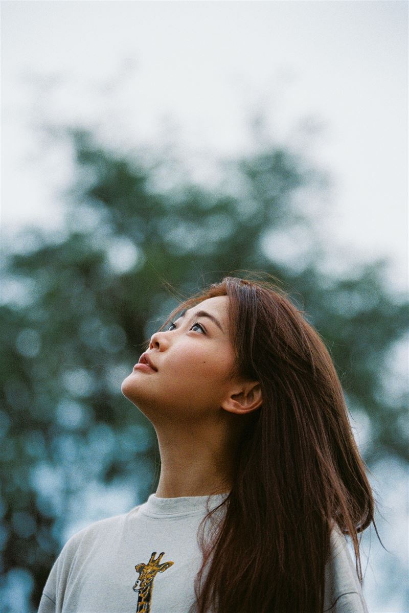 創作女聲DIOR大穎推出全新單曲！與張簡君偉再聯手