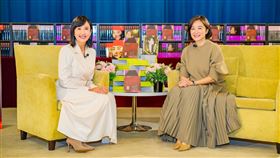 林青霞(圖右)日前接受主持人方念華(圖左)訪問。（圖／TVBS提供）