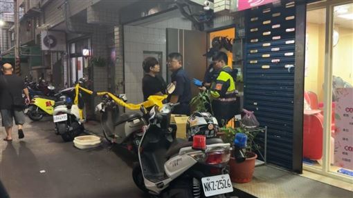 「2因」刺死妻…再抱兒踱步1小時下手雙亡