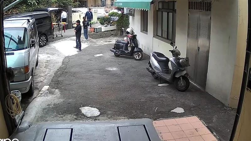 台中北屯區一名82歲阿嬤在家孤獨死，被發現時遺體已變成乾屍。（圖／翻攝畫面）