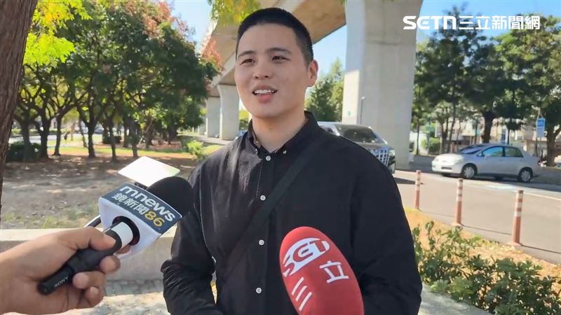 閩南狼遭中國通緝懸賞，直言造成很大困擾，目前暫無出國打算。（圖／翻攝畫面）