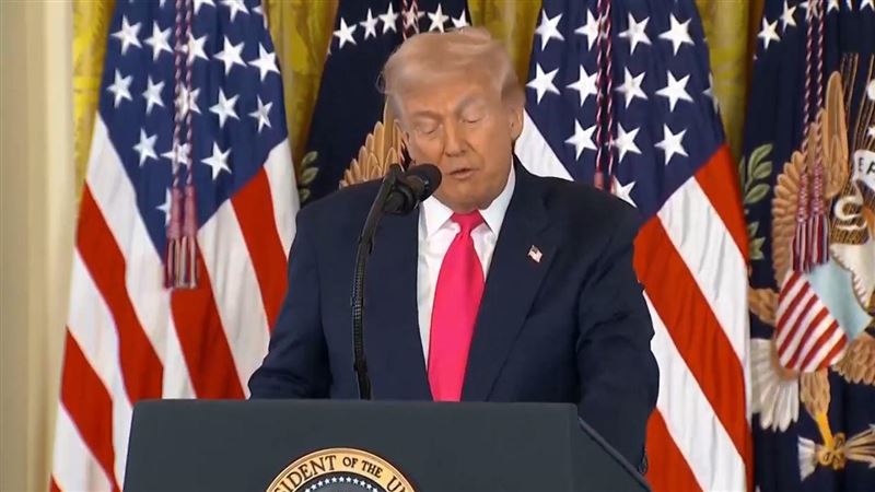 川普近日指控BBC於2024年播出的影片「惡意剪輯」造成誹謗。（圖／翻攝畫面）