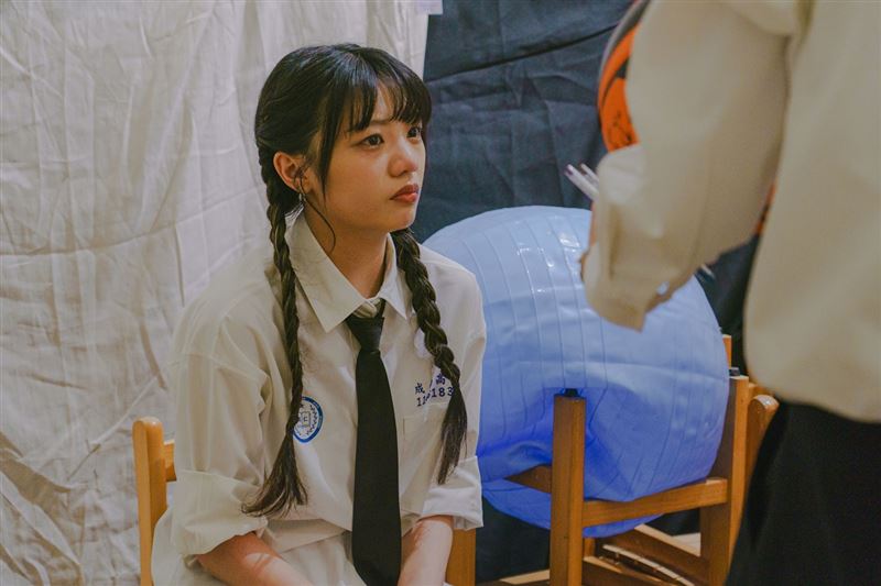 木木目睹好友殞落情緒潰堤。（圖／小公視提供）