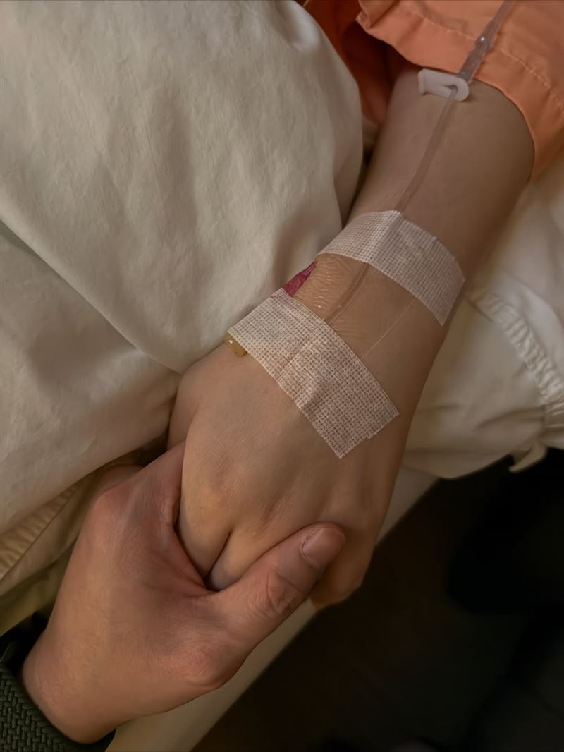 陳奕陪產並記錄老婆生產的過程，開心分享在社群。（圖／翻攝自陳奕IG）