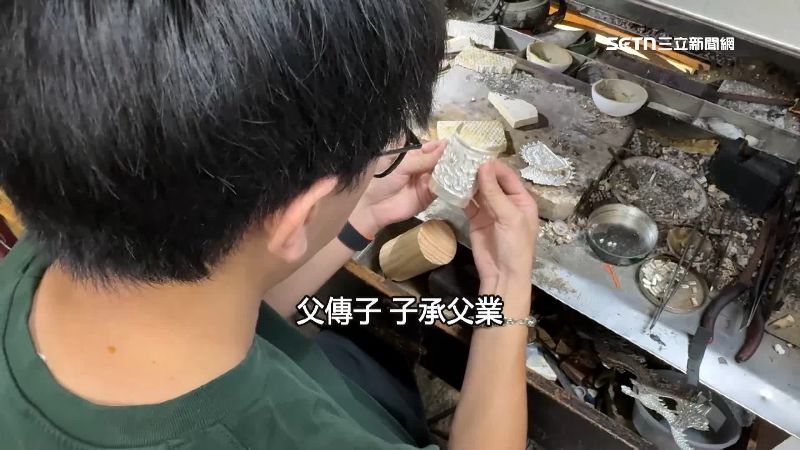 吳家一代代接力