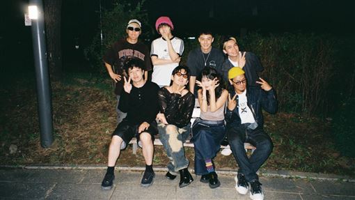 庸俗救星合作韓國樂團！破天荒合開演唱會