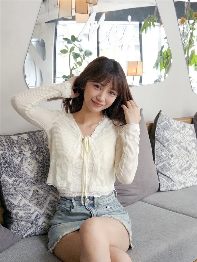 「豹紋正妹」被網友搜出名叫 Heeming，是《木曜4》前製作人陳百祥的新人。（圖／翻攝自IG @i.am_heeming）