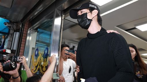 小杰閃兵起訴求刑2年8月　經紀人17字發聲