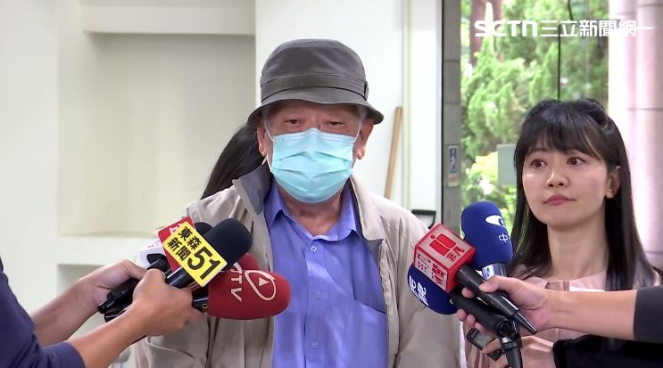 高嘉瑜找來投訴人一起受訪，說明北市府網站出現「上海」一事（圖／翻攝畫面）