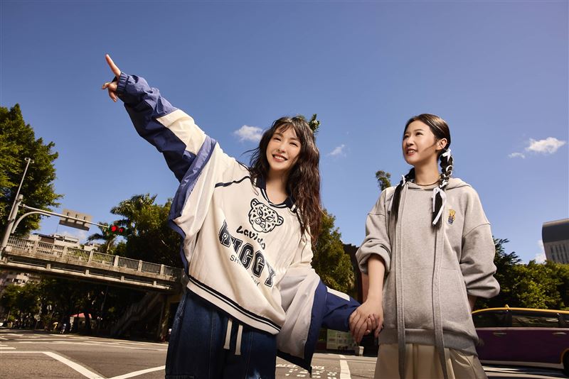 育兒前輩方志友穿衣哲學傾囊相授，笑祝大元早生貴子。（圖／品牌提供）