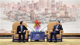 國民黨副主席張榮恭今日在上海興國賓館會見上海市委書記陳吉寧（圖／國民黨文傳會提供） 