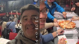 義大利披薩店的老闆，不滿店裡的16位台灣遊客只點了5份披薩，直接拍片公審嘲諷。（圖／翻攝自pizza dal pazzo IG）