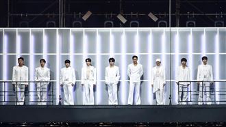 SJ大巨蛋狂飆中文！銀赫看傻他一句話吐槽