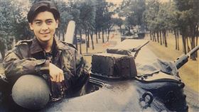 林志穎20歲時大紅時當兵心情曝光，體檢後被告知是「甲種體格」超嗨自喊恭喜。（圖／翻攝自《林志穎 大兵日記》、翻攝自IG @jimmylin）