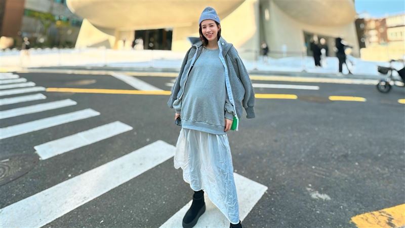 愛雅懷孕6個月暴肥破10公斤 巨大孕肚曝