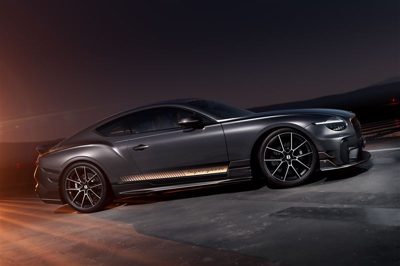 賓利Continental Supersports首度改成後驅。（圖／翻攝Bentley網站）