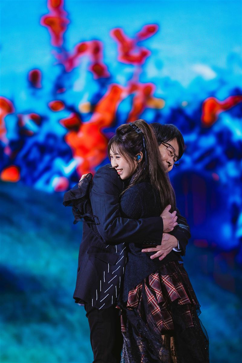 冠佑對於女兒演出十分滿足。（圖／相信音樂提供）