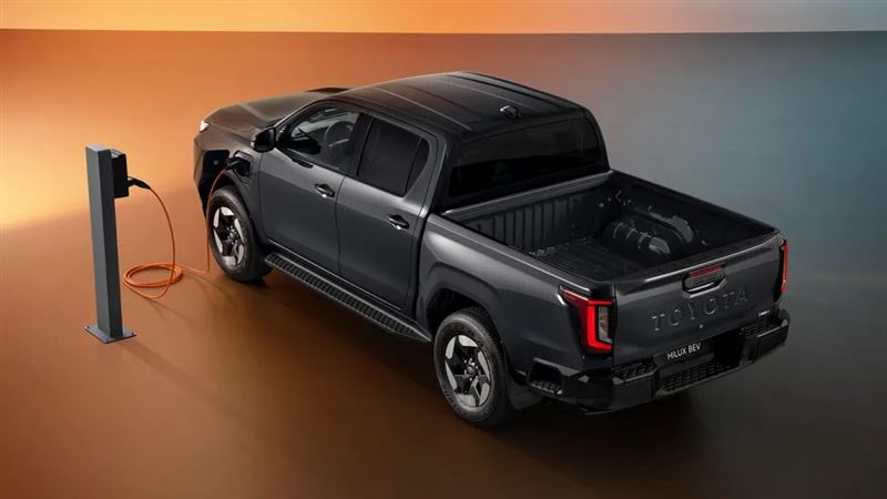 Hilux BEV配上59.2kWh電池，WLTP預估續航約240公里。（圖／翻攝TOYOTA網站）