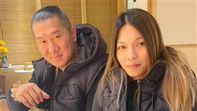 館長相當疼愛老婆。（圖／翻攝自飆捍臉書）