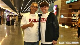 前樂天桃猿總教練古久保健二離台，捕手張閔勛到機場送機。（圖／記者劉彥池攝影）