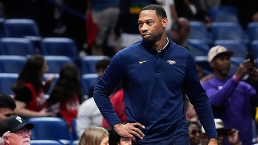 開季2勝10敗戰績慘　NBA鵜鶘開除教頭葛林