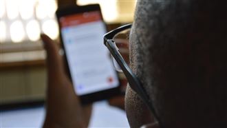 近6成受訪者曾透過網路投保網站購買保單，其中多數人在投保過程中期待掌握主導權、享有更高的便利性，不再受限於必須透過專人服務的傳統模式。（示意圖／PIXABAY）