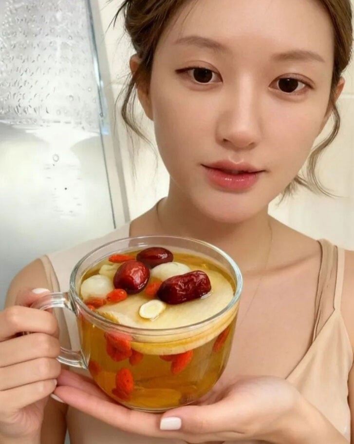 趙露思養出素顏好氣色。（圖／翻攝自小紅書 @趙露思）