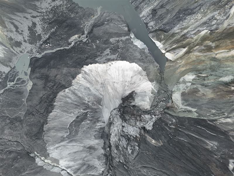 11月16日馬太鞍溪堰塞湖3空拍。（圖／林保署花蓮分署提供）