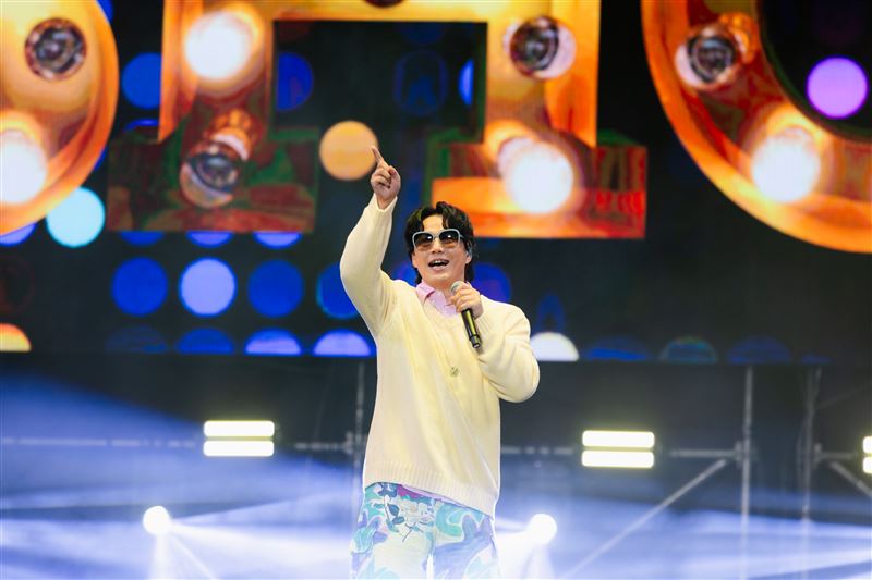 蕭煌奇擔任「南北貳路」演出嘉賓。（圖／KKLIVE、混血兒娛樂提供）