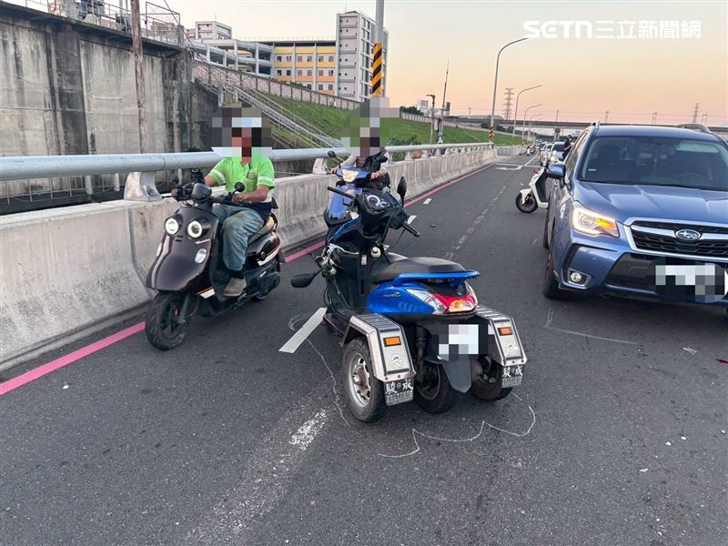 舞者「碗公」搭乘男友新車行經重新堤外便道時遭逆向機車擊落。（圖／翻攝畫面）