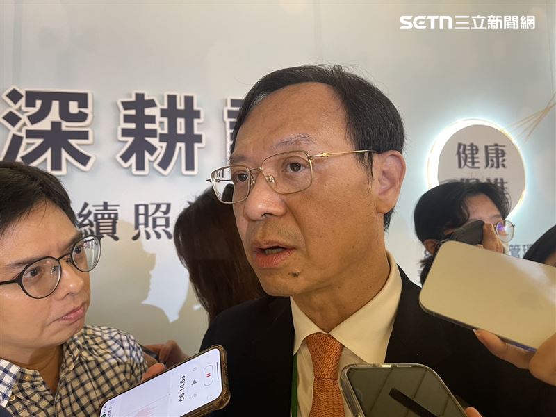 衛福部長石崇良表示，衛福部將進行二次組改規劃，預計年底前會向行政院提出組織法修法草案。（圖／記者蔣季容攝影）