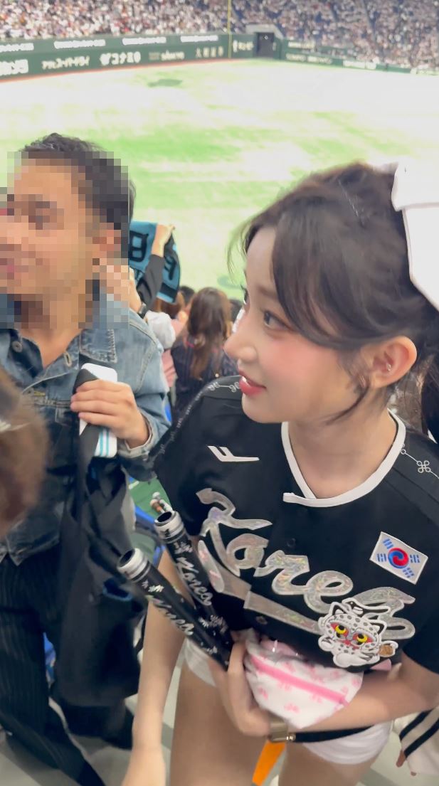 李珠珢驚傳被吃豆腐。（圖／翻攝自X）