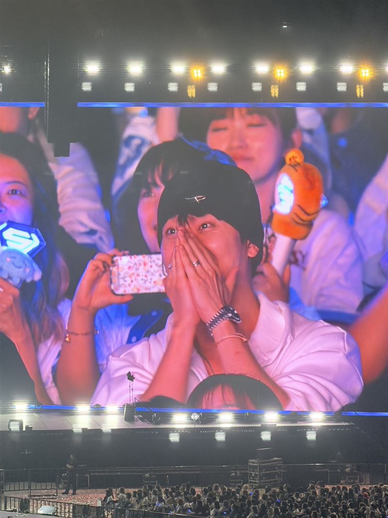 Super Junior-M成員周覓悄悄現身台下觀賞演唱會。（圖／讀者提供）