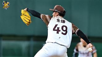余謙冬盟先發大爆炸　僅投1局退場狂失4分