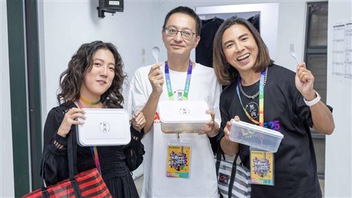 踢爆金曲歌后真面目　他嗆：得獎後就斷聯